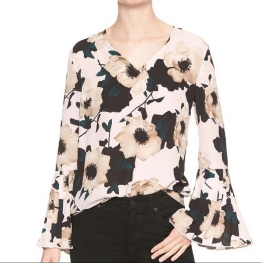 Banana Republic Floral Pleated Bell Sleeve Top PS - Picture 2 of 7